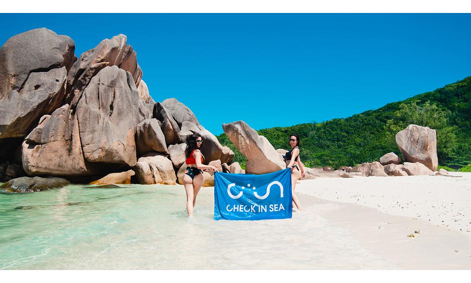 Journey on a catamaran in the Seychelles
